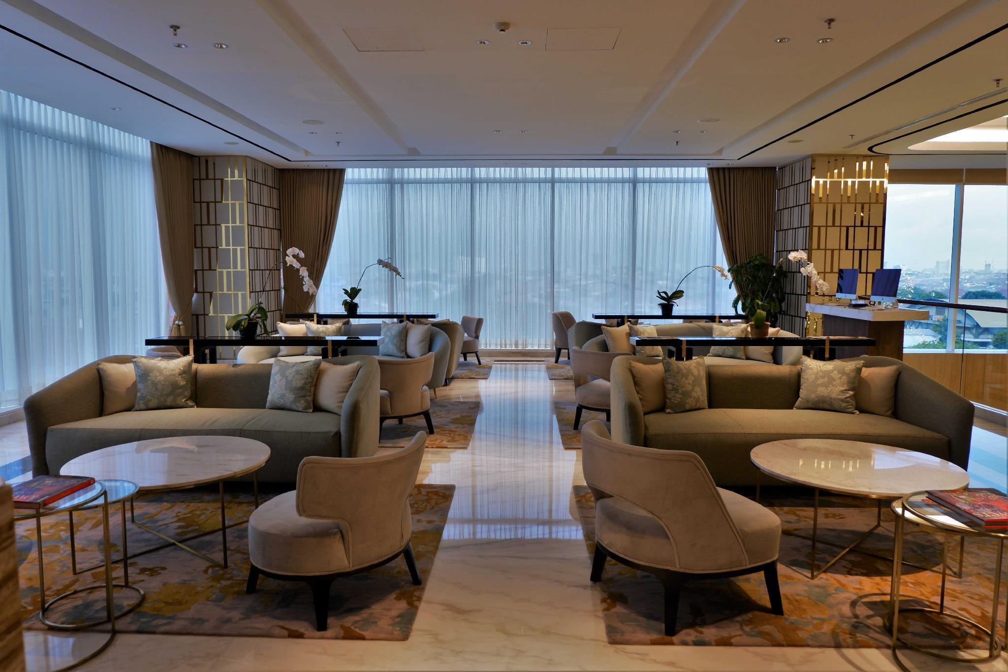 Oakwood Hotel & Residence Surabaya Luaran gambar