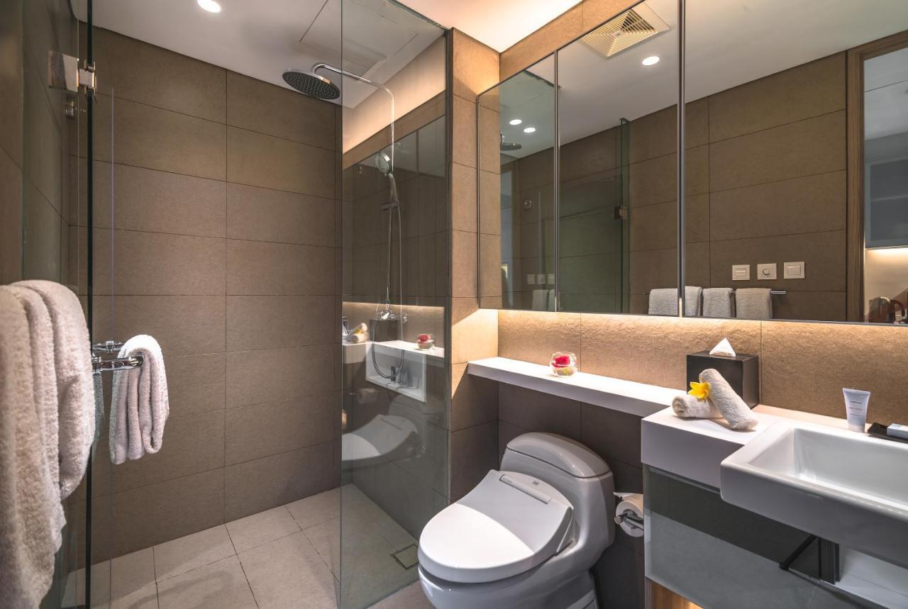 Oakwood Hotel & Residence Surabaya Luaran gambar